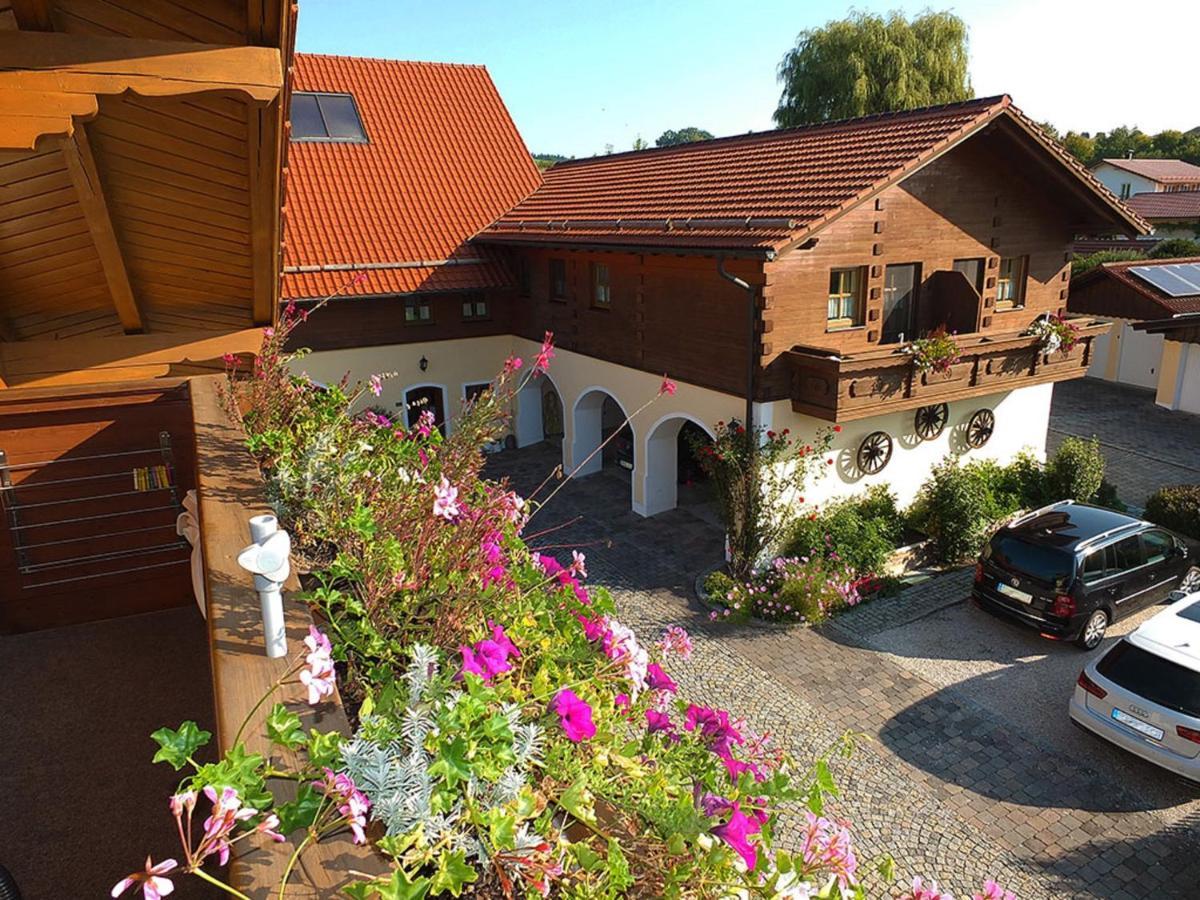 Boutique-Hotel Hasenberger باد بيرنباخ المظهر الخارجي الصورة